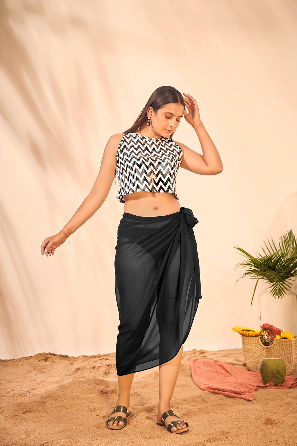 Black Solid Pattern Sarong