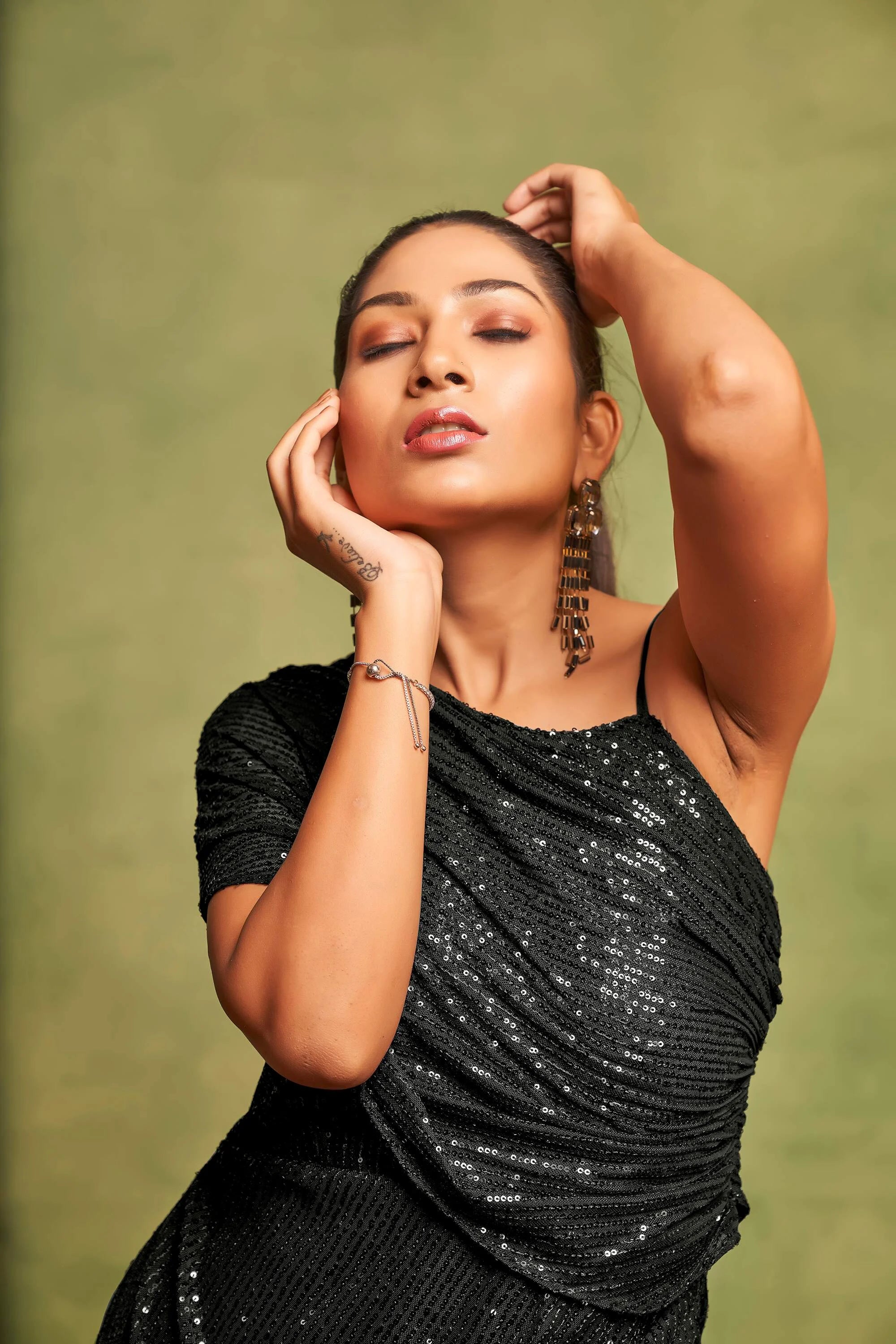 Jet Black Sequin Midi Dress | Off-Shoulder A-Line Fit M Jet Black Sequin Midi Dress | Off-Shoulder A-Line Fit M